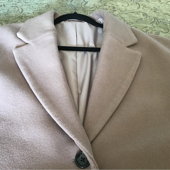 Elegant Pink Women's Coat - Picture 3 of 9